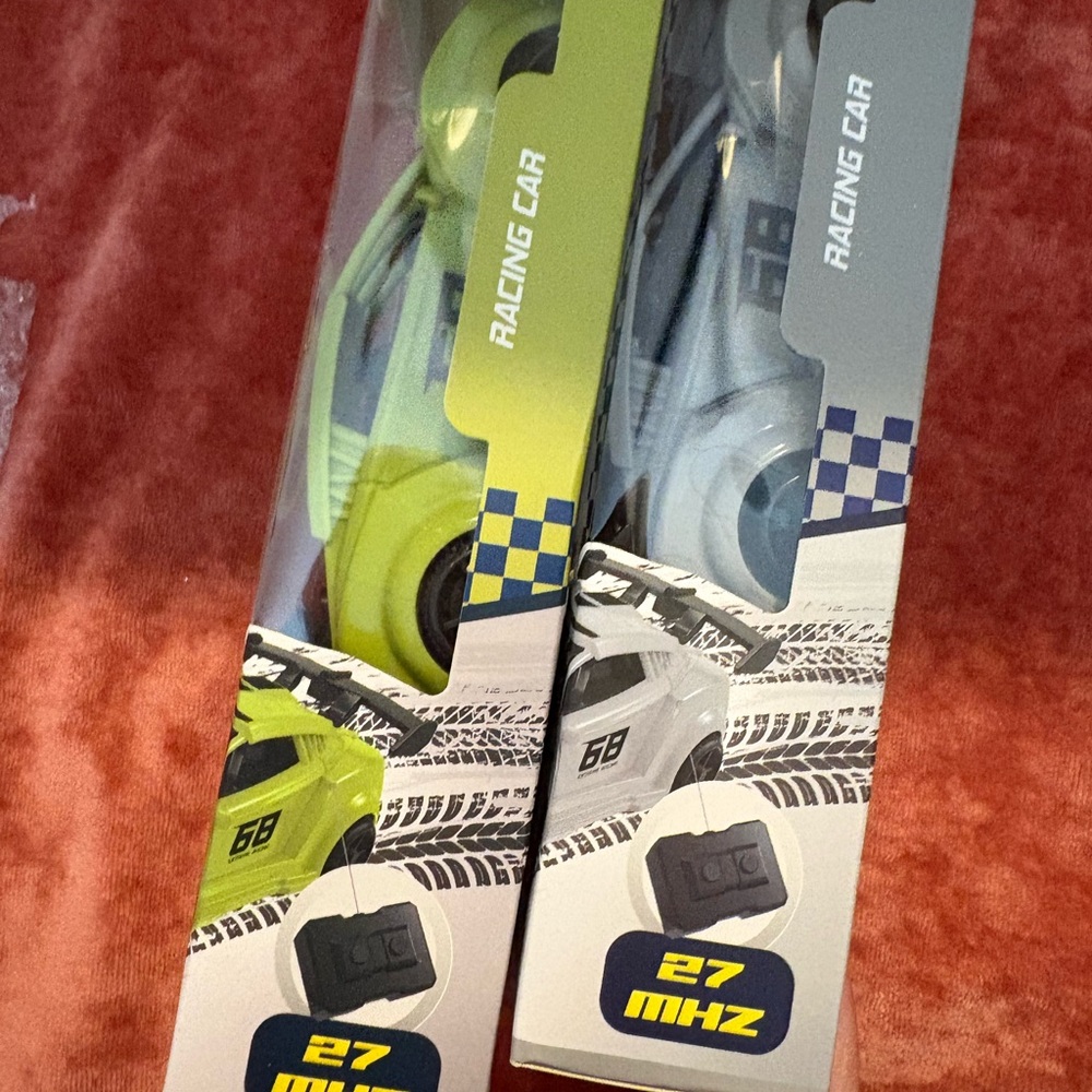 Extreme Racing Remote Control Cars - 2 pack assorted! - Picture 9 of 12